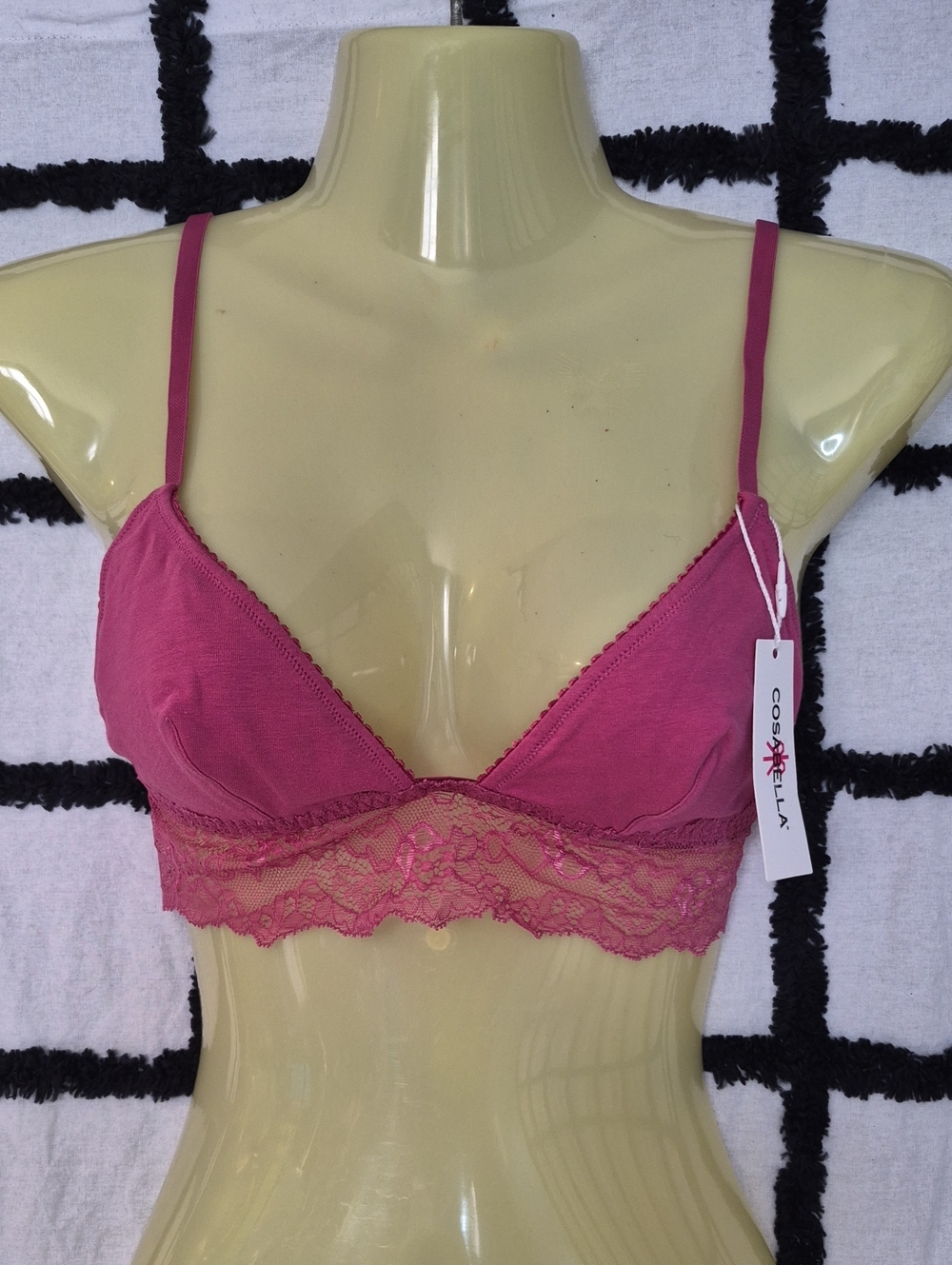 NWT Cosabella M Hot Pink Lyla Lace Bralette